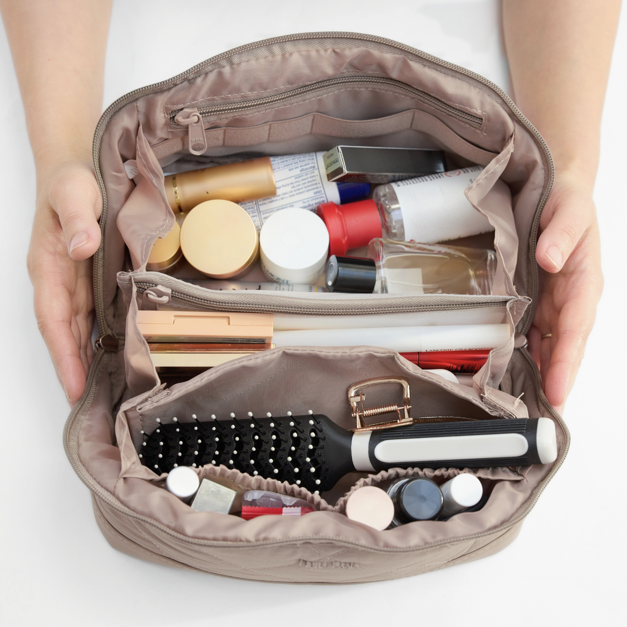 Quilted Makeup Bag Organizer – Structured Base – Hynes Eagle