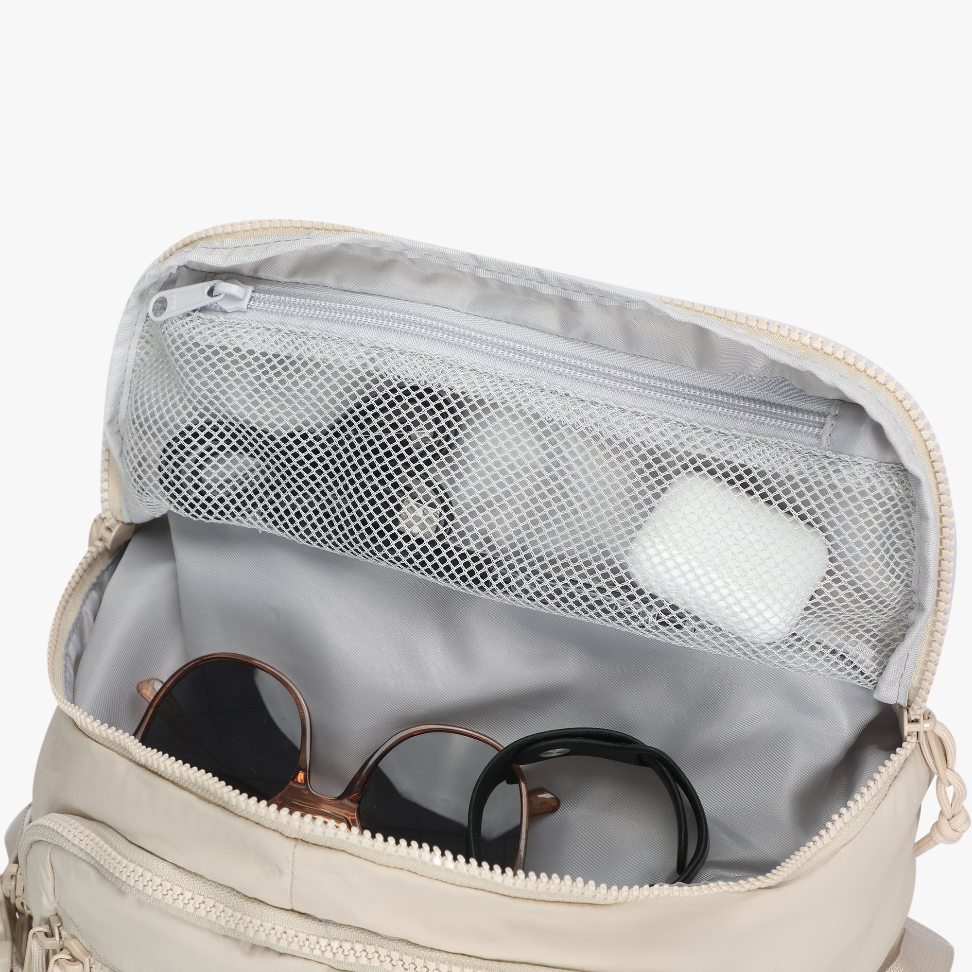 Hynes Eagle 20L Travel Backpack – Lightweight Luggage with Laptop Sleeve & Shoe Compartment