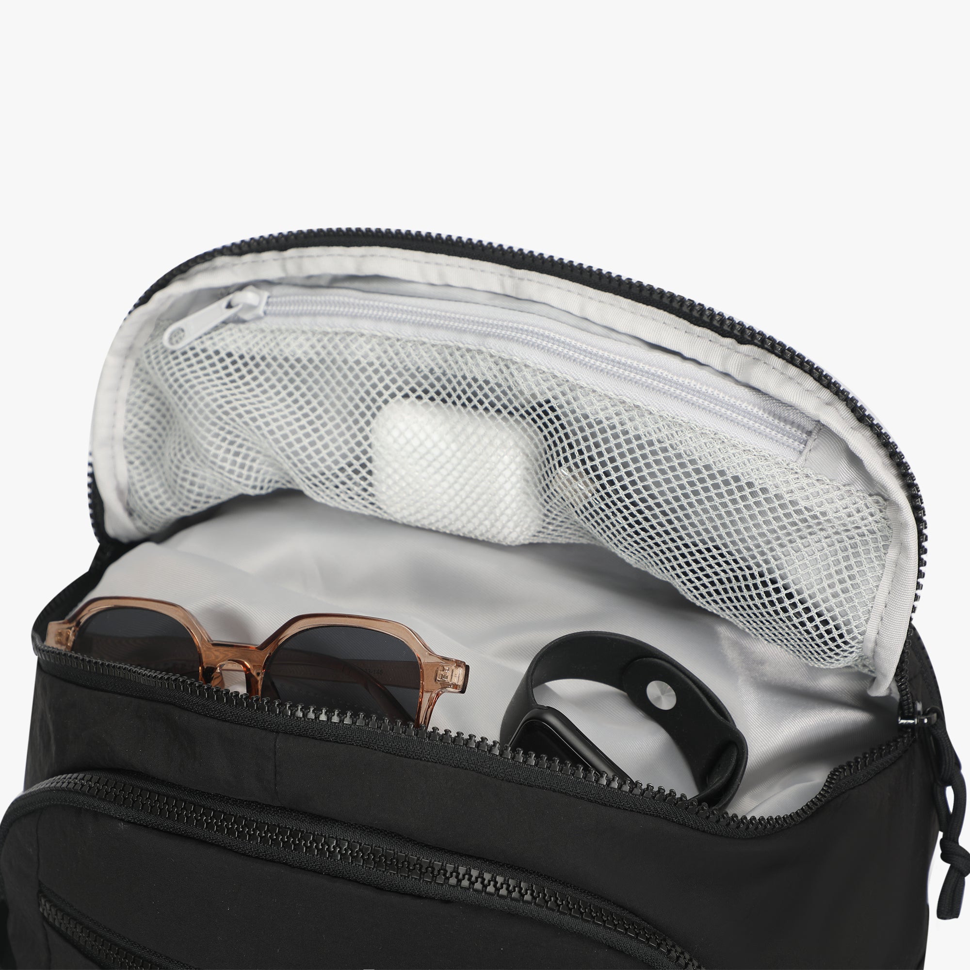 Hynes Eagle 20L Travel Backpack – Lightweight Luggage with Laptop Sleeve & Shoe Compartment