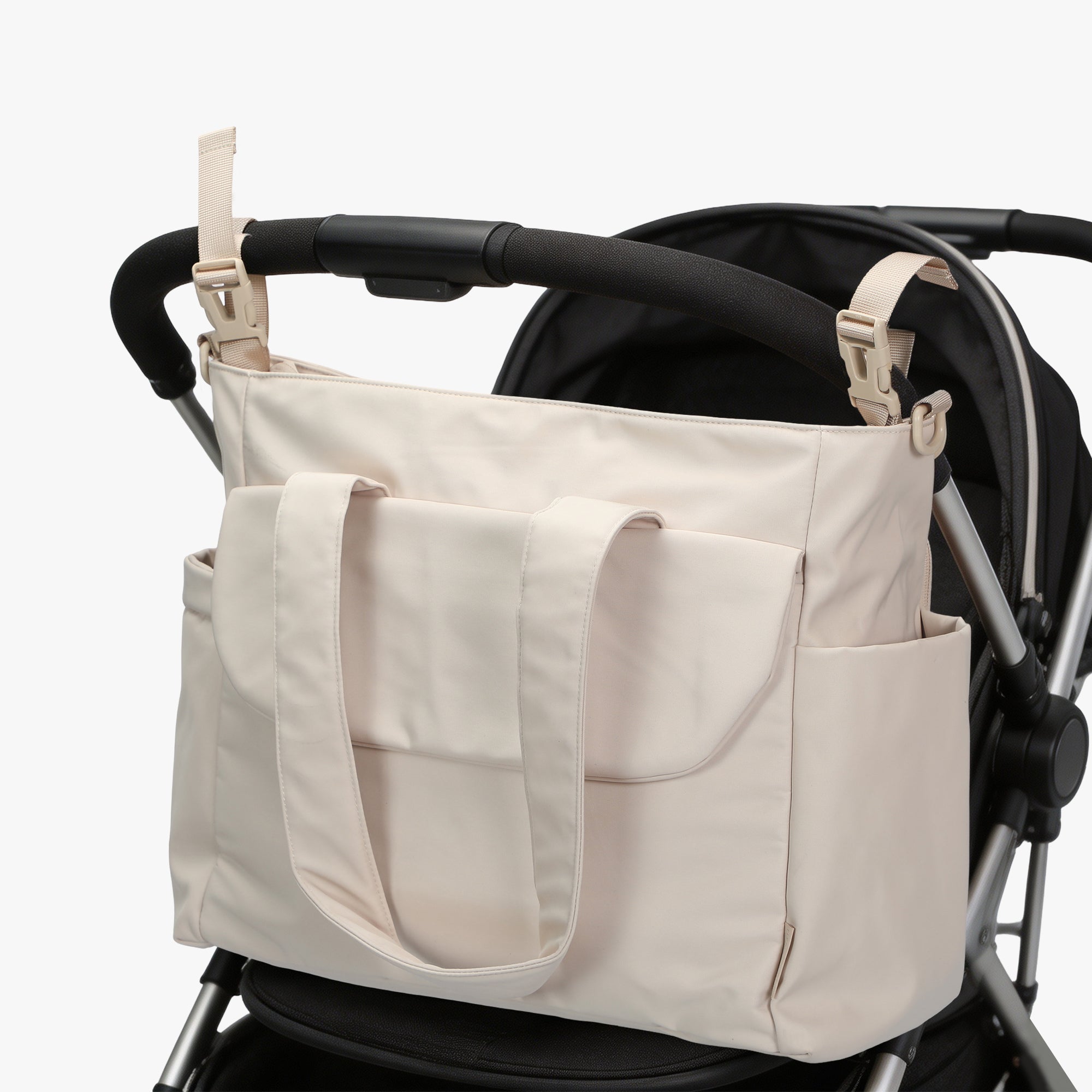 Motion Diaper Tote - Hynes Eagle