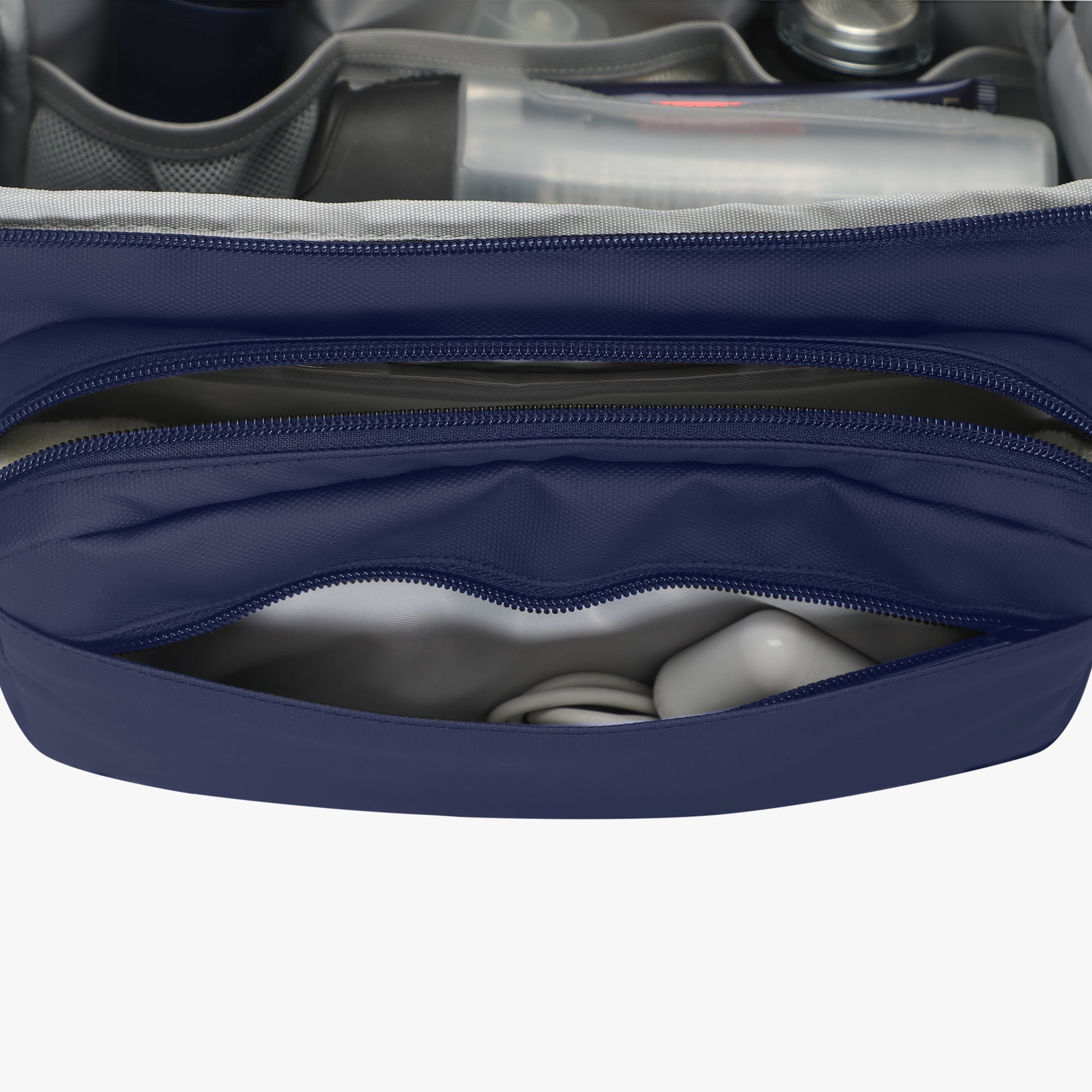 Travel Essentials Toiletry Bag – Hynes Eagle
