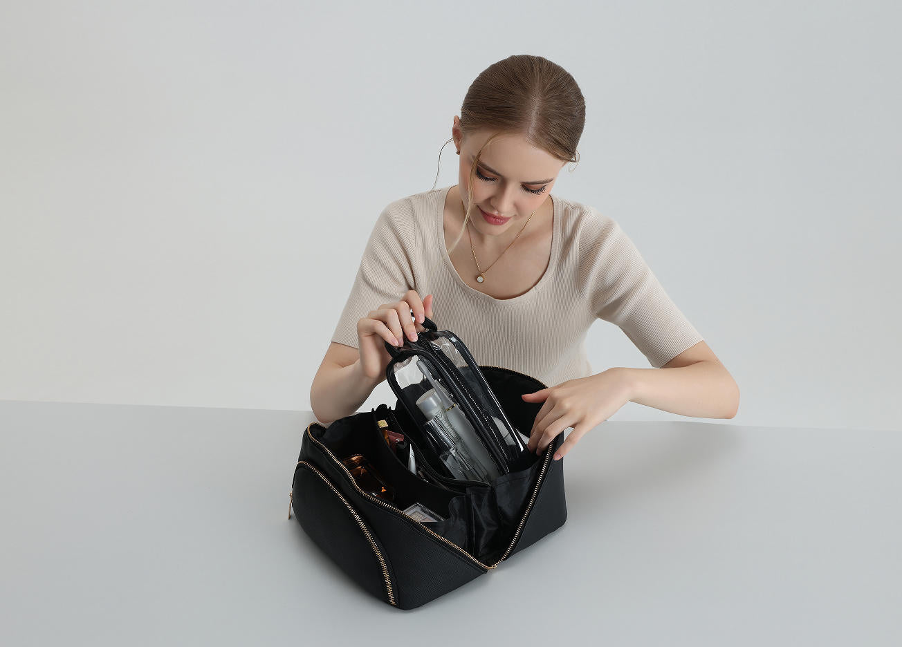 Luxe Beauty Case – Hynes Eagle